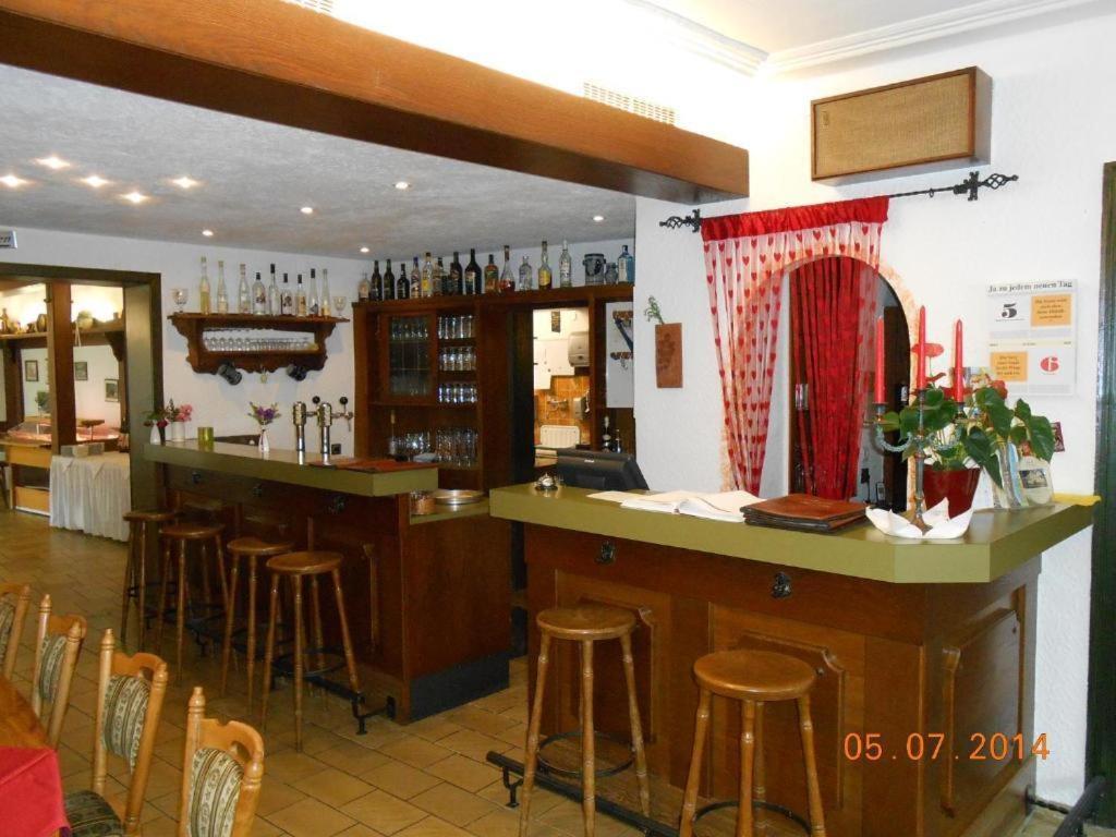 Weinhaus Hotel Zum Josefshof Graach Buitenkant foto