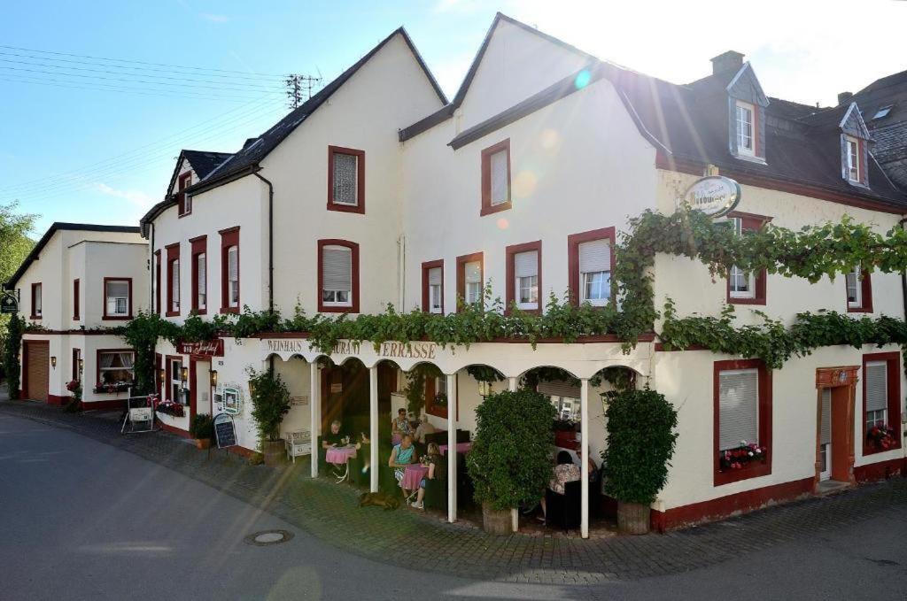 Weinhaus Hotel Zum Josefshof Graach Buitenkant foto
