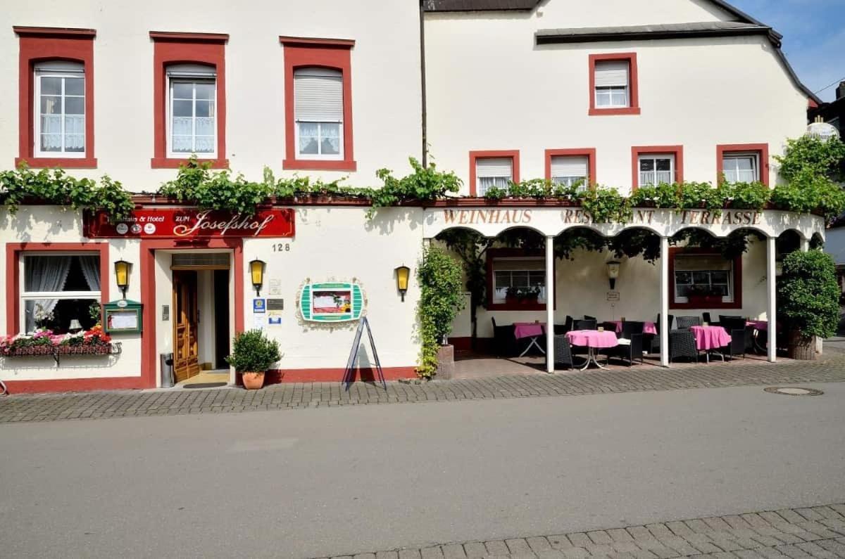 Weinhaus Hotel Zum Josefshof Graach Buitenkant foto