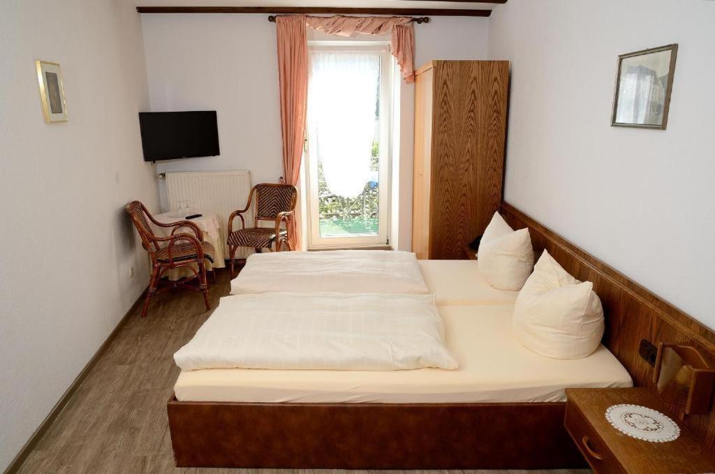 Weinhaus Hotel Zum Josefshof Graach Kamer foto