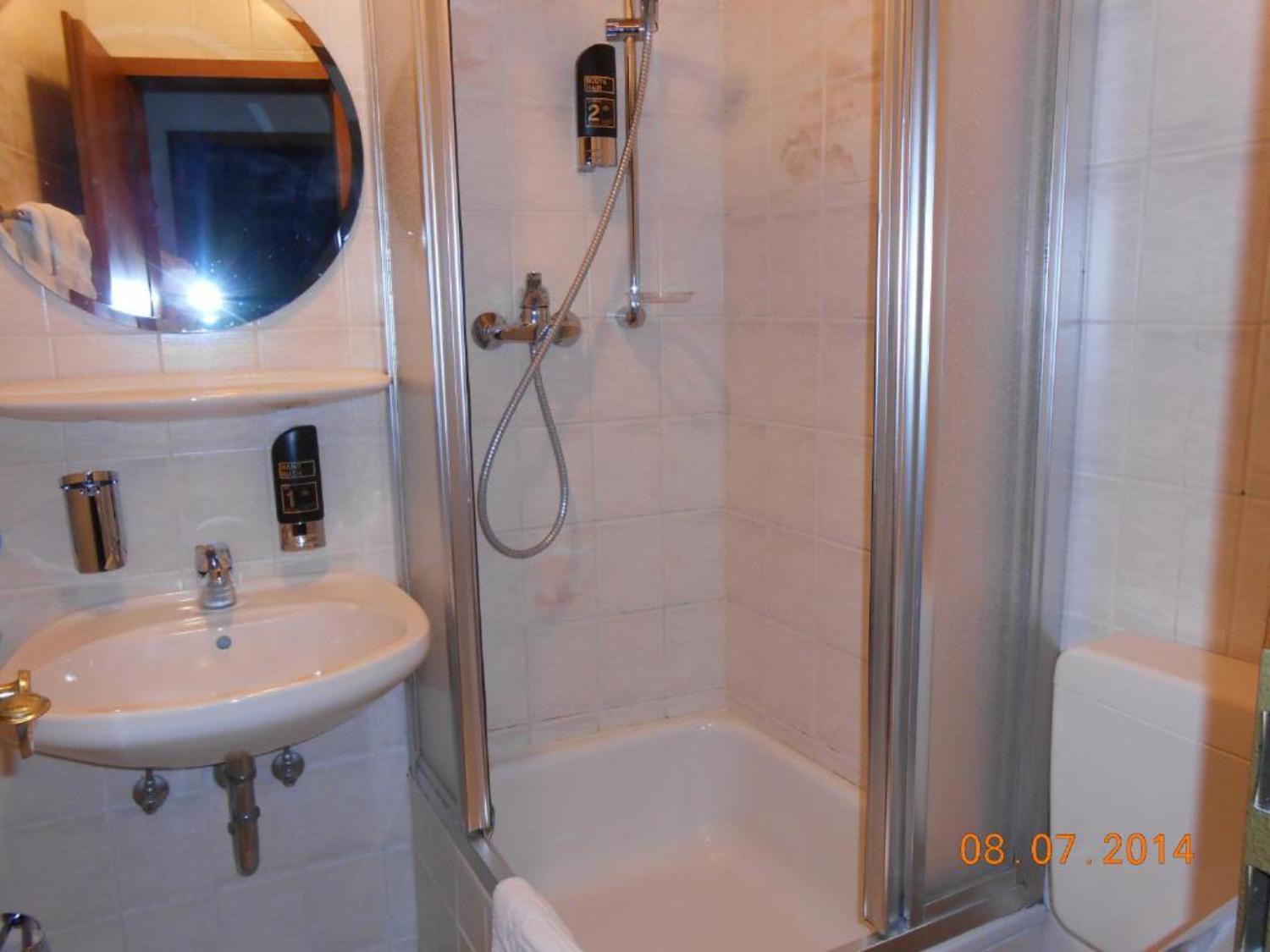 Weinhaus Hotel Zum Josefshof Graach Kamer foto